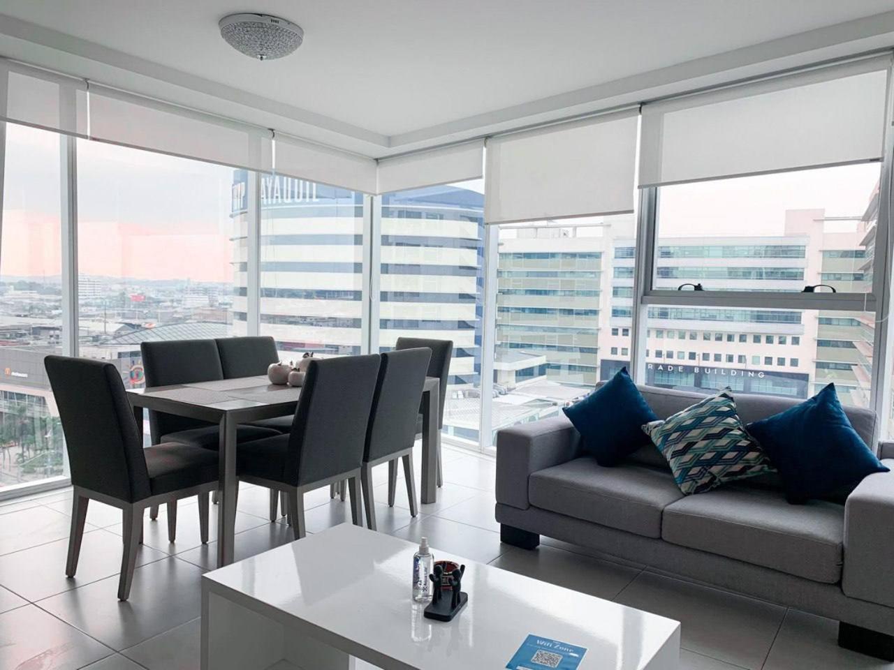 Lujoso Depa Con Vista A Todo Guayaquil! Exterior foto