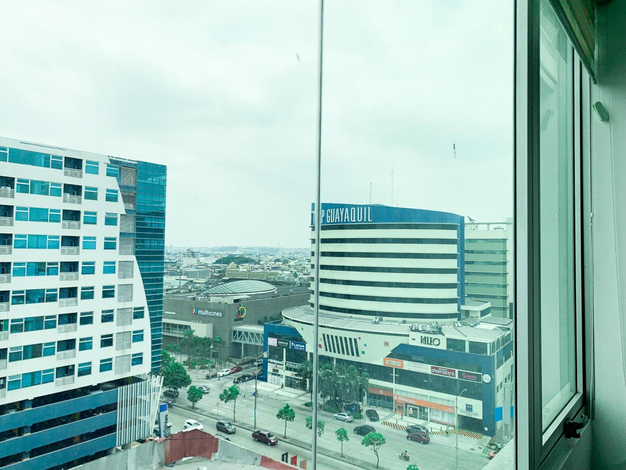 Lujoso Depa Con Vista A Todo Guayaquil! Exterior foto